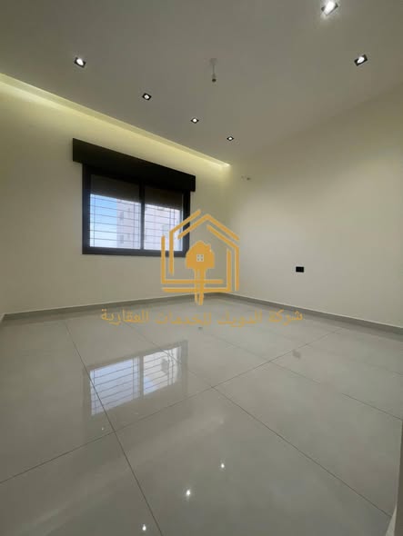 شقة فاخرة جديدة لم تسكن - الإيجار الشهري - 5