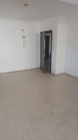 شقة فاخرة للإيجار في الجاردنز