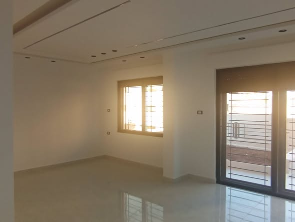 شقة فاخرة للبيع في طبربور - فرصة سكنية واستثمارية