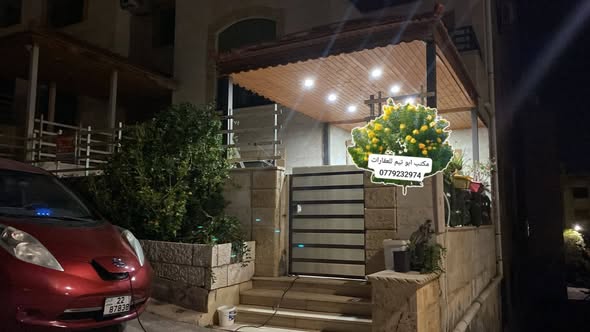 شقة أرضية للبيع في ضاحية الرشيد بمساحة 178م