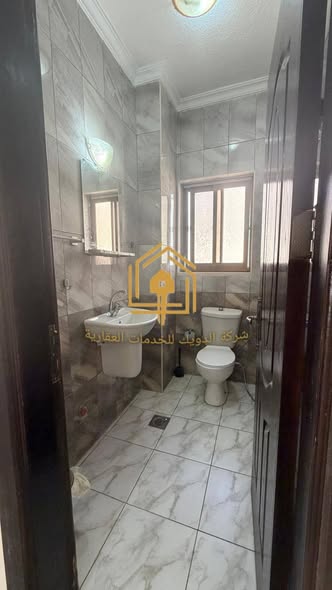 شقة فاخرة مع روف منفصل للإيجار في دير غبار - 4