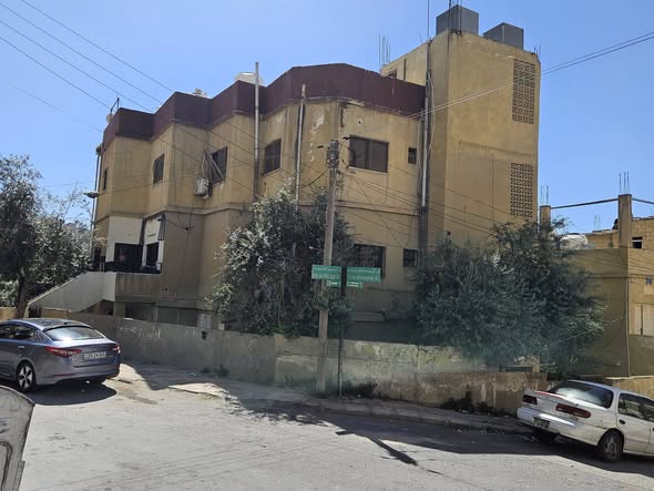 عمارة استثمارية مميزة في الجبل الأخضر - 3