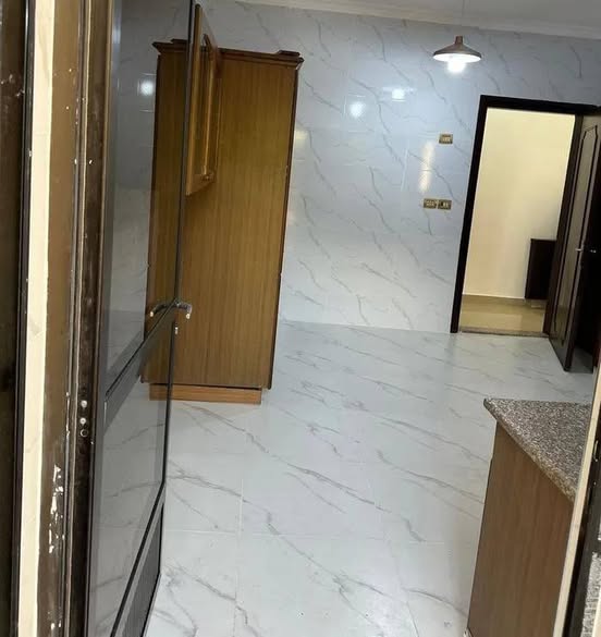 شقة راقية للإيجار في الجندويل - مساحة واسعة وخدمات مميزة - 4
