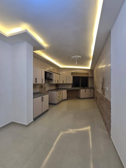 شقة جديدة لم تسكن للإيجار في شفا بدران - 3