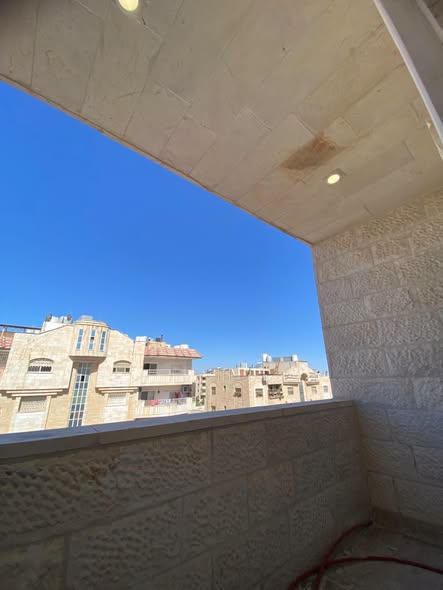 شقة فارغة للإيجار في ضاحية الحسين - إربد - 2