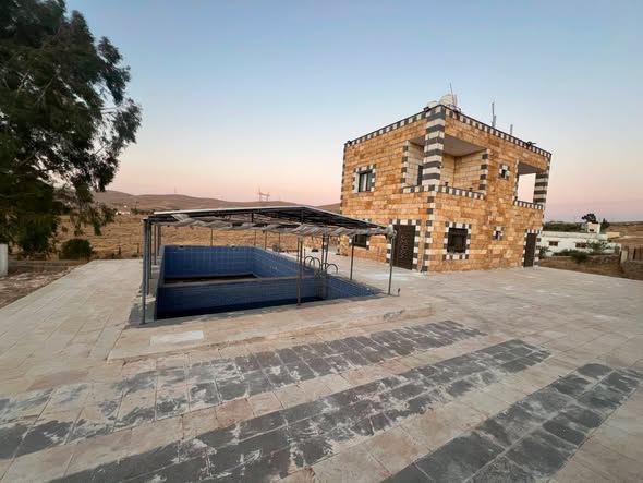 مزرعة فاخرة للبيع بموقع ريفي ساحر غرب بلعما - 3