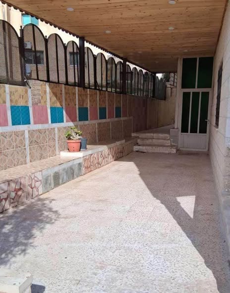 شقة أرضية فاخرة من فيلا مجددة للإيجار في حي الصحابة - 3