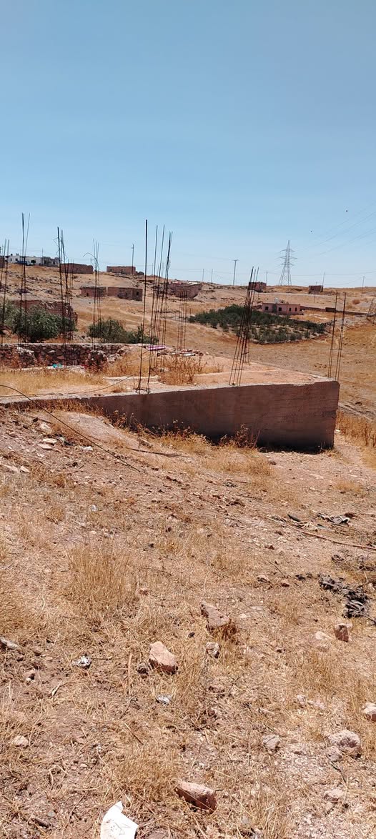 قطعة أرض سكني للبيع في شرق جرش - 500 متر سعر مميز