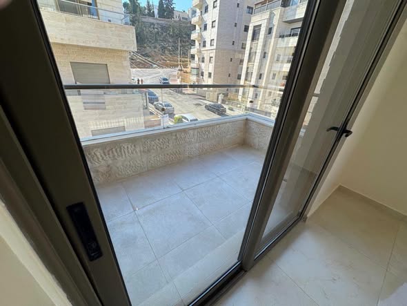 شقة فاخرة للبيع في ضاحية الرشيد