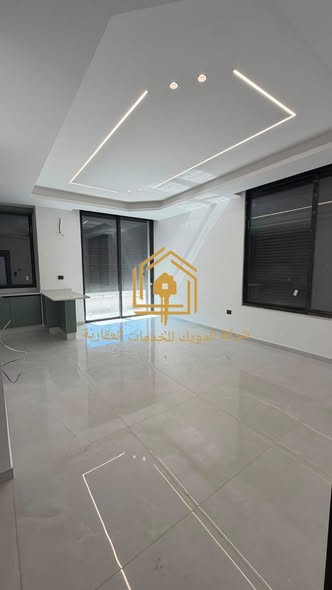 شقة فاخرة للإيجار في أم اذينة - 2
