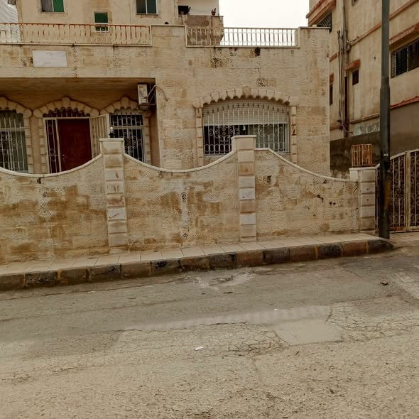 بيت طابقين في ماركا الجنوبية - فرصة ذهبية - 5