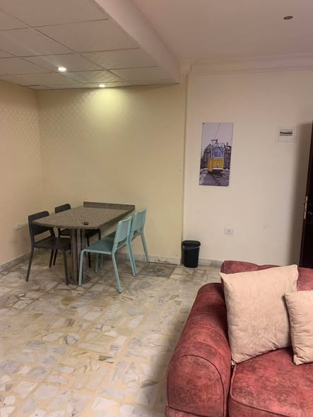 شقة 2 نوم فاخرة في الجاردنز للإيجار اليومي - 2