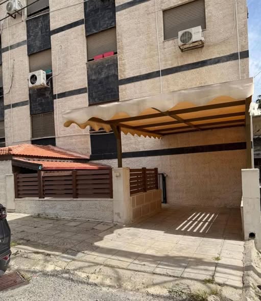 شقة أرضية فاخرة للإيجار في حي دير غبار - 3