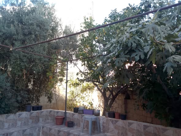 عمارة سكنية وتجارية متكاملة للبيع في مادبا - المأمونية الوسطى