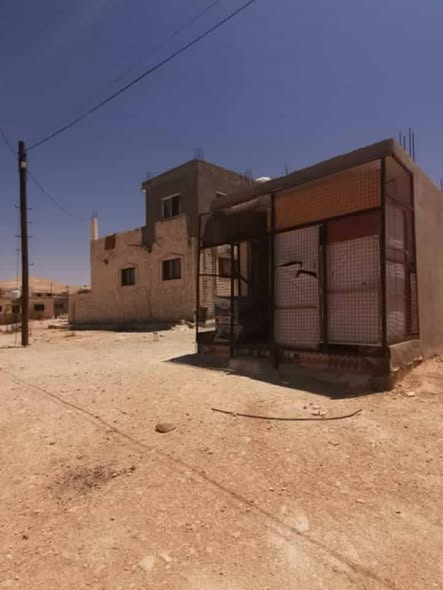 منزل عائلي فاخر في الزرقاء للبيع