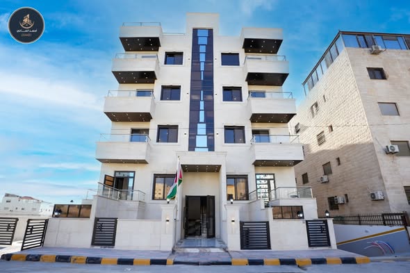 شقة أرضية فاخرة للبيع قرب جامعة البترا - 2