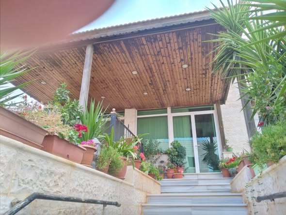 بيت مستقل للبيع في السلط - الصافح - 3