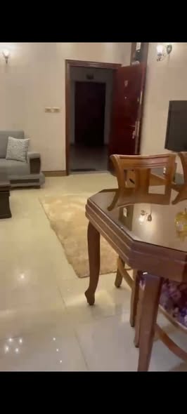 شقة مفروشة فاخرة للإيجار في السابع - 3