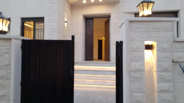 فيلا مستقلة فاخرة للبيع في ناعور - لم تسكن بعد - 3