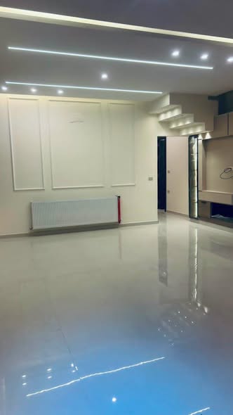 شقة فاخرة للبيع مع روف في طريق المطار - 2