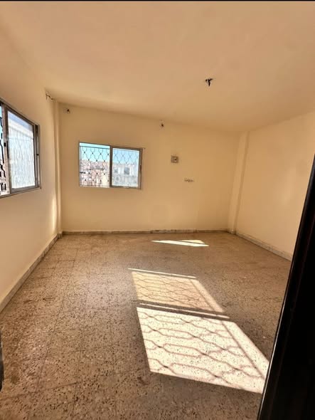 عمارة استثمارية للبيع في الزرقاء - فرصة نادرة - 2