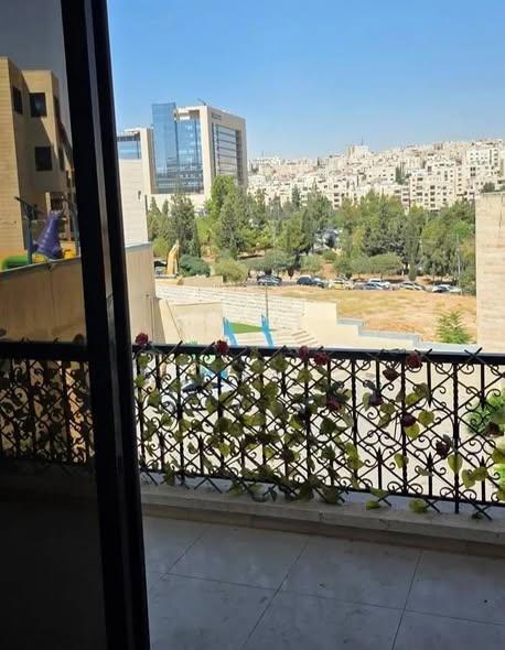 شقة فاخرة للإيجار في تلاع العلي - عمان