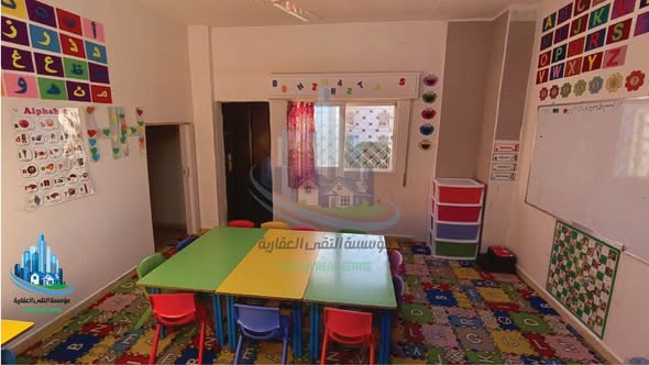 شقة فاخرة مع رخصة روضة للبيع في الزرقاء - 2