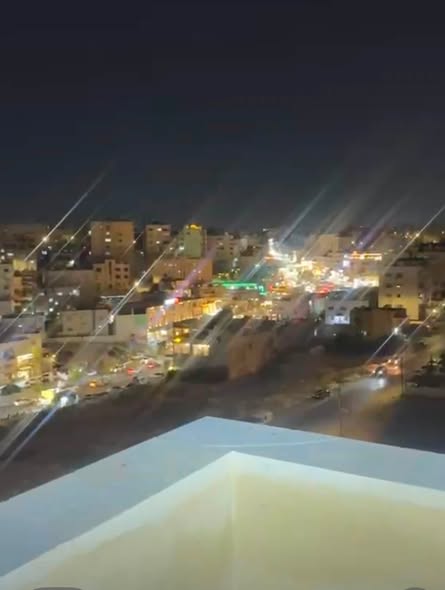 دوبلكس فاخر مع روف للبيع - مساحة 182م² - 2