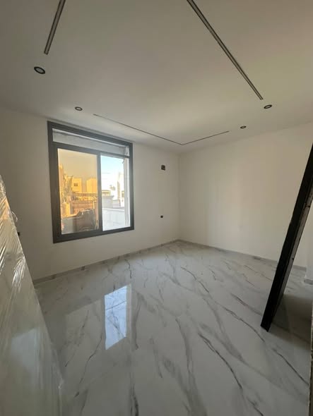 شقة فاخرة للبيع في طبربور قرب الجامعة - 5