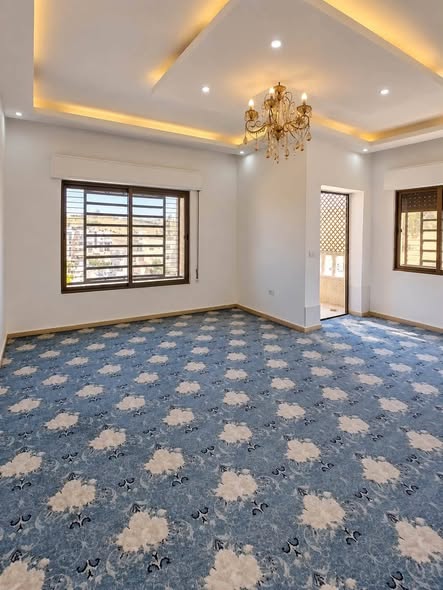 شقة مميزة للبيع المستعجل في شارع الحرية بسعر لقطة