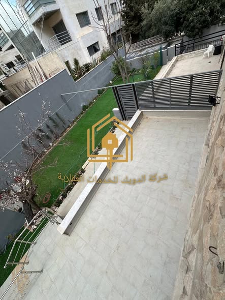 شقة دوبلكس فاخرة في أم أذينة