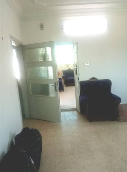 طابق كامل مع رووف بإطلالة رائعة في جبل الحسين