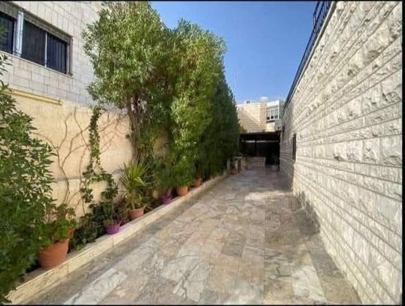فيلا فاخرة للبيع في الجاردنز بأفضل سعر - 5