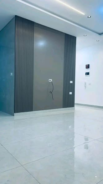 شقة فاخرة للبيع على طريق المطار بتشطيبات سوبر ديلوكس - 2