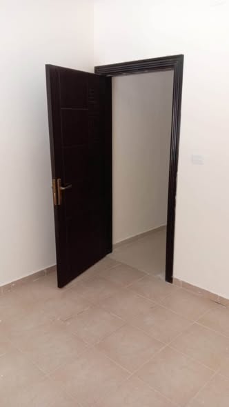 شقة فاخرة للإيجار في أم السماق - 3
