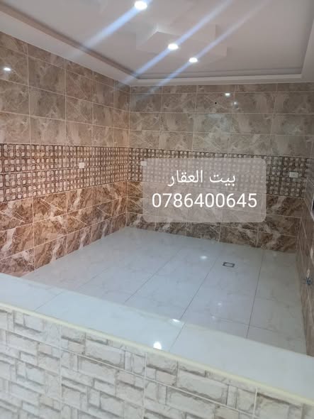 شقة أرضية فاخرة مع تراس واسع للبيع في الزرقاء الجديدة - 3