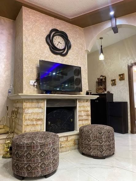 شقة أرضية فاخرة للبيع بإطلالة جميلة - 2