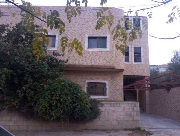 بيت مستقل فاخر في ناعور - طابقان مع تشطيبات مميزة - 4