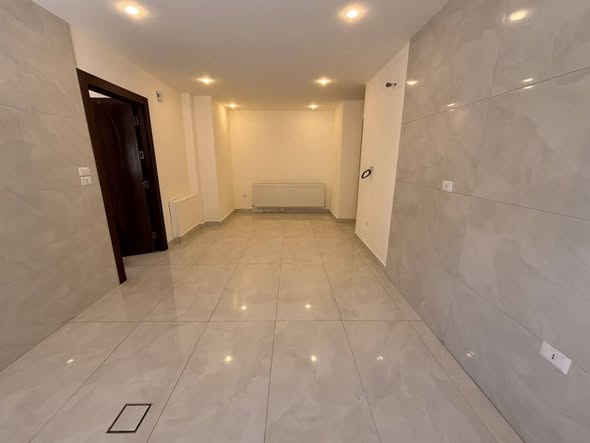 شقة فاخرة للإيجار الفارغ في الجندويل – موقع مميز وعمارة راقية - 5