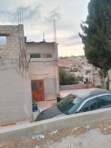 فرصة استثمارية: أرض مع بيت في بلعما - 2