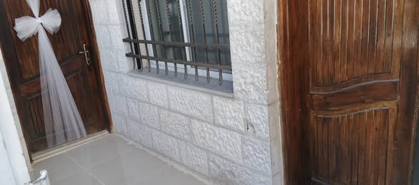 شقة أرضية مفروشة للعرسان في شفا بدران!