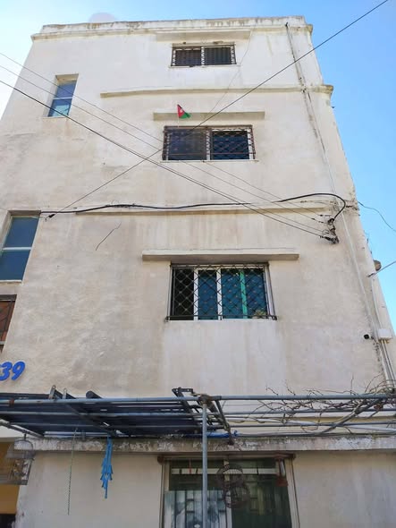 عمارة استثمارية للبيع في الهاشمي الجنوبي بسعر حرق - 3