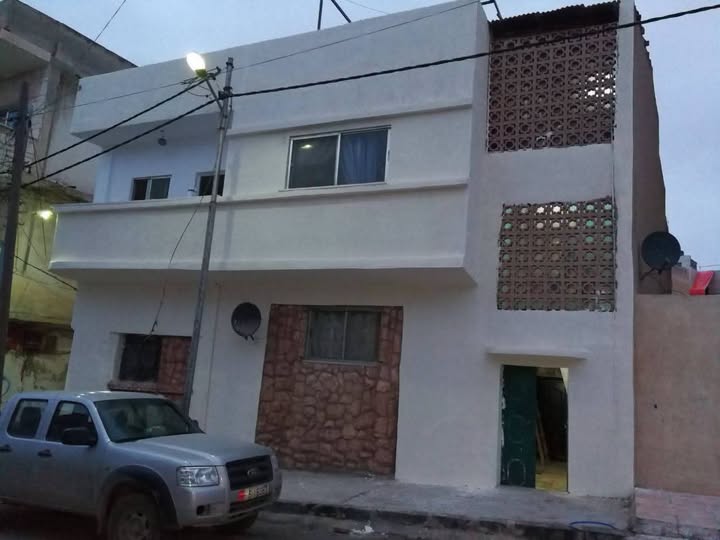 بيت مستقل طابقين للبيع في إربد