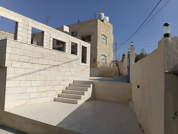 بيت مستقل فاخر للبيع في الزرقاء - 5