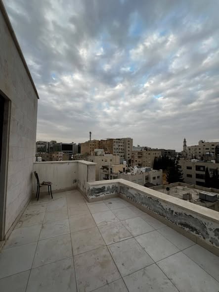 شقة فاخرة للبيع مع روف – خلدا - 3