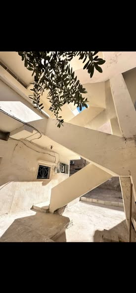 فرصة استثمارية: عمارة سكنية كاملة للبيع بسعر مغري - 4
