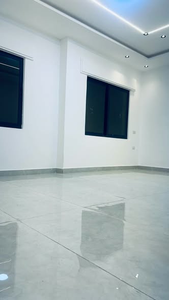 شقة فاخرة للبيع في طريق المطار - 3