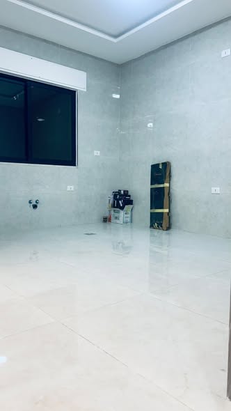 شقة فاخرة للبيع في طريق المطار - فرصة استثمارية - 5