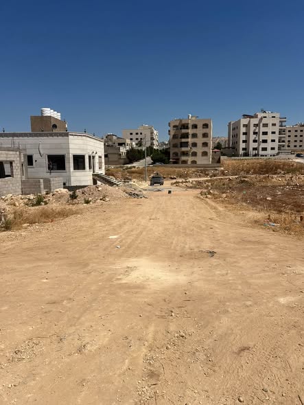 فرصة استثمارية أرض سكنية مميزة في عين الباشا - 3