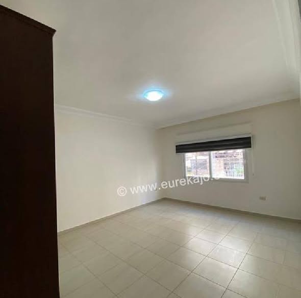 شقة فاخرة للإيجار في دير غبار - 280م - 2